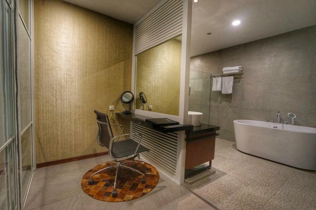 Bedrock Hotel Ipoh Buitenkant foto